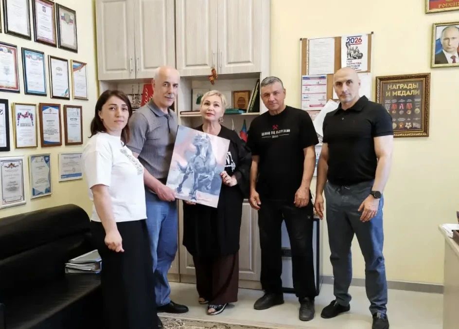 Сегодня нашу школу посетили выдающиеся гости: первый вице-президент Федерации Практического Атлетического Многоборья России Гаджиев Магомед-Эмин Нурутдинович, президент Федерации ПАМ Республики Дагестан Абдулаев Зиявутдин... Сегодня нашу школу посетили выдающиеся гости: первый вице-президент Федерации Практического Атлетического Многоборья России Гаджиев Магомед-Эмин Нурутдинович, президент Федерации ПАМ Республики Дагестан Абдулаев Зиявутдин...
