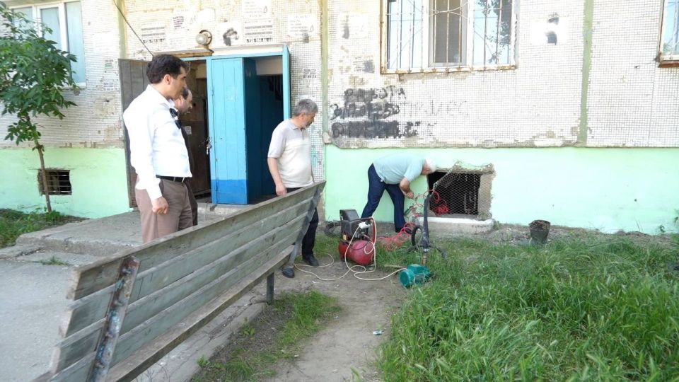 Подготовка к осенне-зимнему периоду в Махачкале: комплекс мероприятий по адресу Айвазовского, 10 Подготовка к осенне-зимнему периоду в Махачкале: комплекс мероприятий по адресу Айвазовского, 10