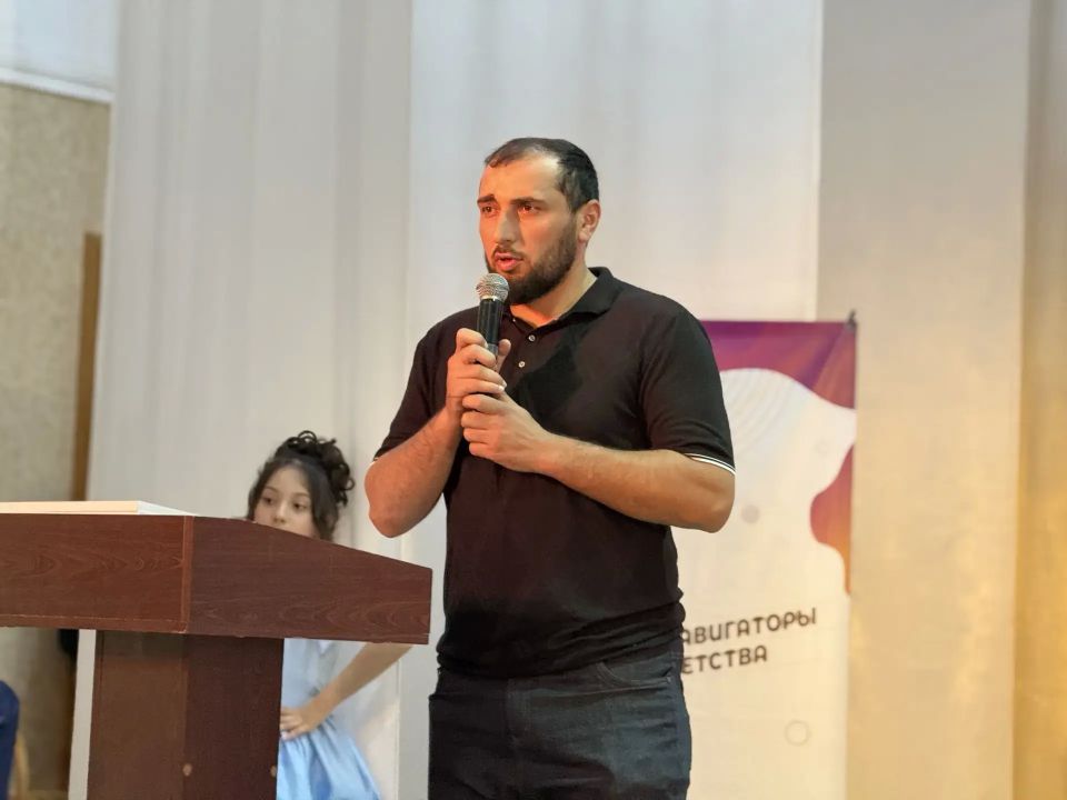 В Тарумовском центре культуры состоялась официальная церемония открытия Года дошкольного образования, объявленного в 2026 году по инициативе Министерства просвещения РФ В Тарумовском центре культуры состоялась официальная церемония открытия Года дошкольного образования, объявленного в 2026 году по инициативе Министерства просвещения РФ
