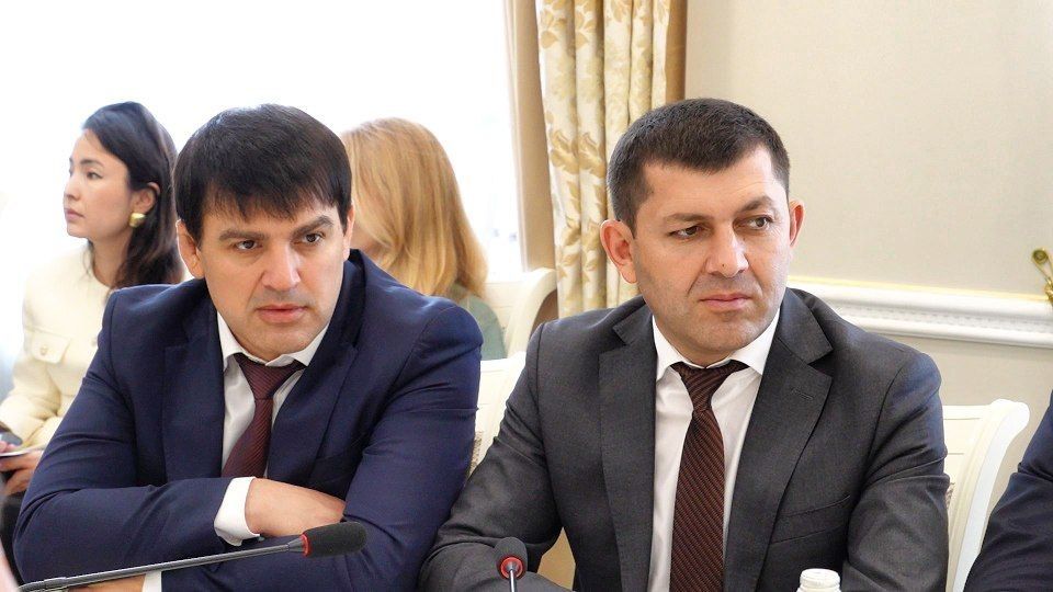 В Махачкале проходит прием делегации гуманитарной миссии «ВСЕ СВОи» В Махачкале проходит прием делегации гуманитарной миссии «ВСЕ СВОи»