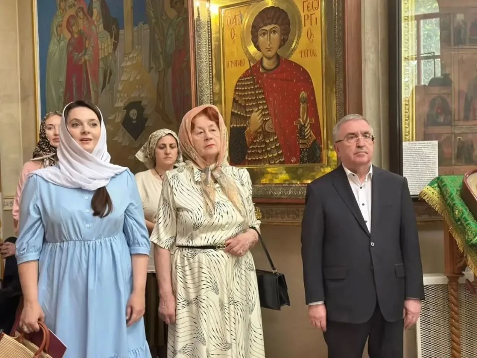 Юрий Левицкий поздравил архиепископа Варлаама с Днём тезоименитства Юрий Левицкий поздравил архиепископа Варлаама с Днём тезоименитства