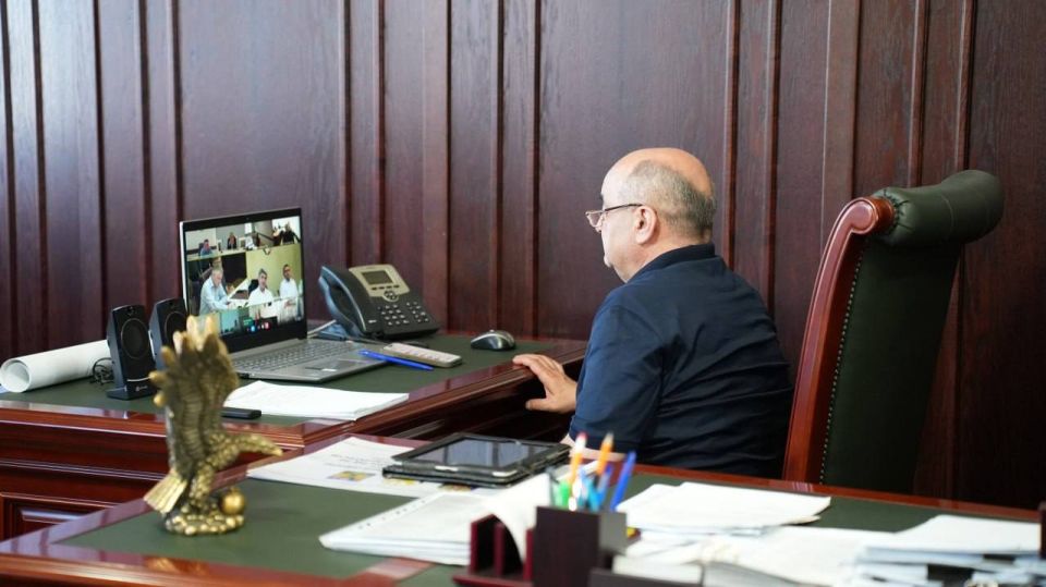 Администрация Хасавюрта приняла участие в совещании по вопросам ликвидации последствий паводков в РД Администрация Хасавюрта приняла участие в совещании по вопросам ликвидации последствий паводков в РД