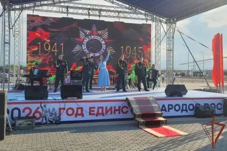 В Дагестане прошли концерты ансамбля песни и пляски Северо-Кавказского ордена Жукова округа Росгвардии В Дагестане прошли концерты ансамбля песни и пляски Северо-Кавказского ордена Жукова округа Росгвардии