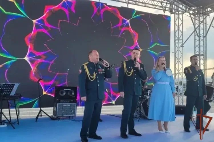 В Дагестане прошли концерты ансамбля песни и пляски Северо-Кавказского ордена Жукова округа Росгвардии В Дагестане прошли концерты ансамбля песни и пляски Северо-Кавказского ордена Жукова округа Росгвардии