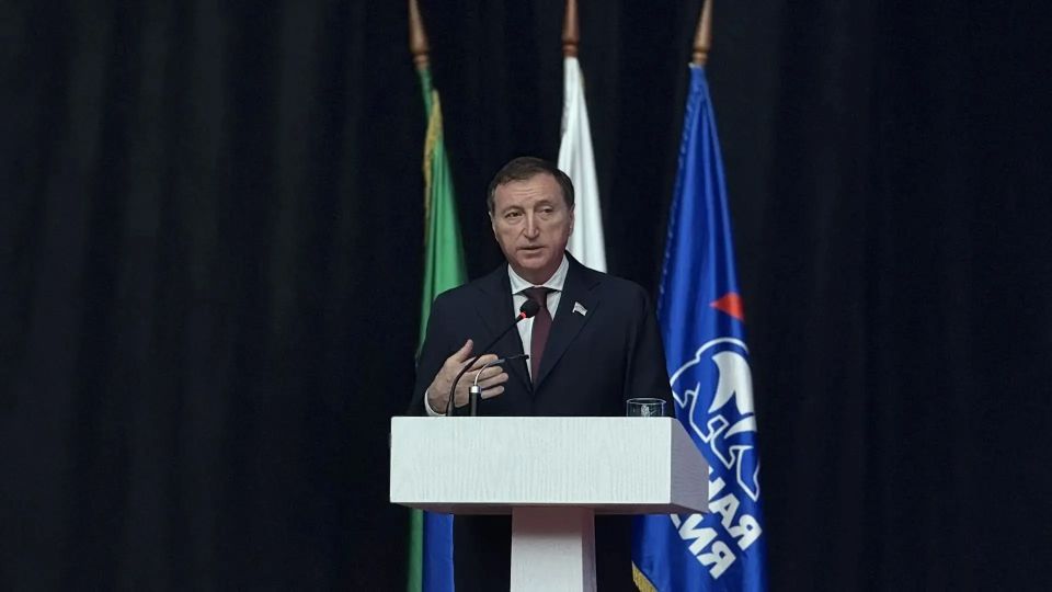 Заур Аскендеров: «Единая Россия» с первых дней системно помогает пострадавшим от паводков дагестанцам