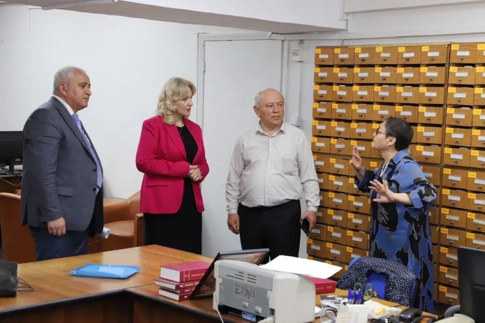 В Национальной библиотеке Дагестана завершен капитальный ремонт в рамках национального проекта «Семья» В Национальной библиотеке Дагестана завершен капитальный ремонт в рамках национального проекта «Семья»