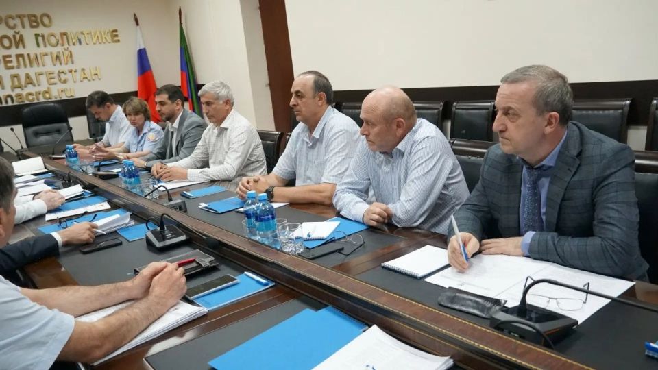 В Избирательной комиссии Республики Дагестан под председательством Магомеда Дибирова состоялось расширенное совещание, посвященное координации работы органов власти в период подготовки к единому дню голосования В Избирательной комиссии Республики Дагестан под председательством Магомеда Дибирова состоялось расширенное совещание, посвященное координации работы органов власти в период подготовки к единому дню голосования