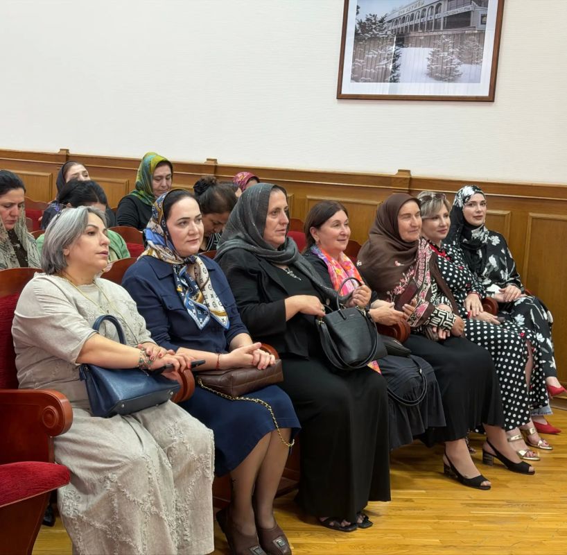 «В единстве наша сила»: в Махачкале проходит Слёт женсоветов Дагестанская региональная общественная организация «Союз женщин Дагестана» совместно с Министерством по национальной политике и делам религий РД проводит в эти... «В единстве наша сила»: в Махачкале проходит Слёт женсоветов Дагестанская региональная общественная организация «Союз женщин Дагестана» совместно с Министерством по национальной политике и делам религий РД проводит в эти...