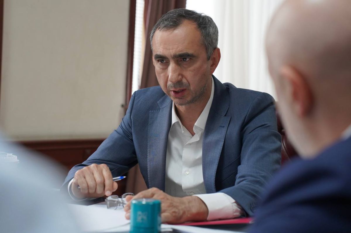 Заур Эминов обозначил ключевые задачи Минимущества на предстоящую неделю Заур Эминов обозначил ключевые задачи Минимущества на предстоящую неделю