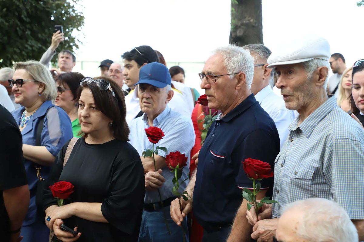 110-летие со дня рождения Юсупа Хаппалаева отметили в Махачкале 110-летие со дня рождения Юсупа Хаппалаева отметили в Махачкале