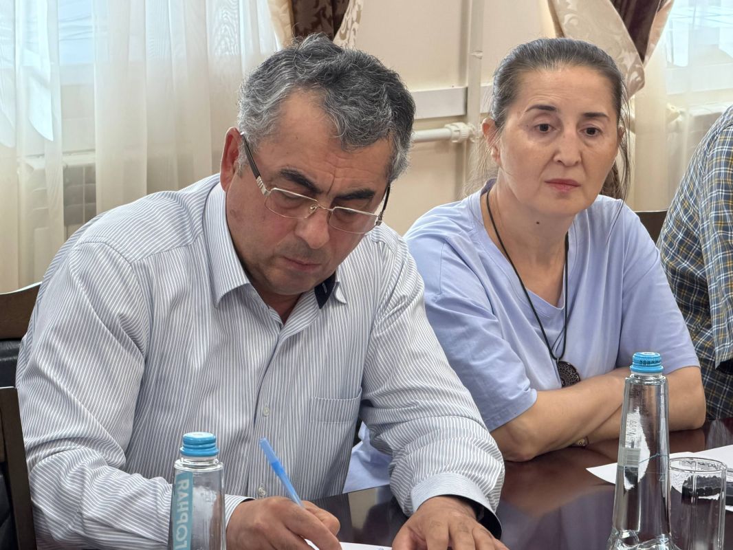 В Минтуризма Дагестана обсудили вопросы обеспечения безопасности туристов и совершенствования межведомственного взаимодействия В Минтуризма Дагестана обсудили вопросы обеспечения безопасности туристов и совершенствования межведомственного взаимодействия