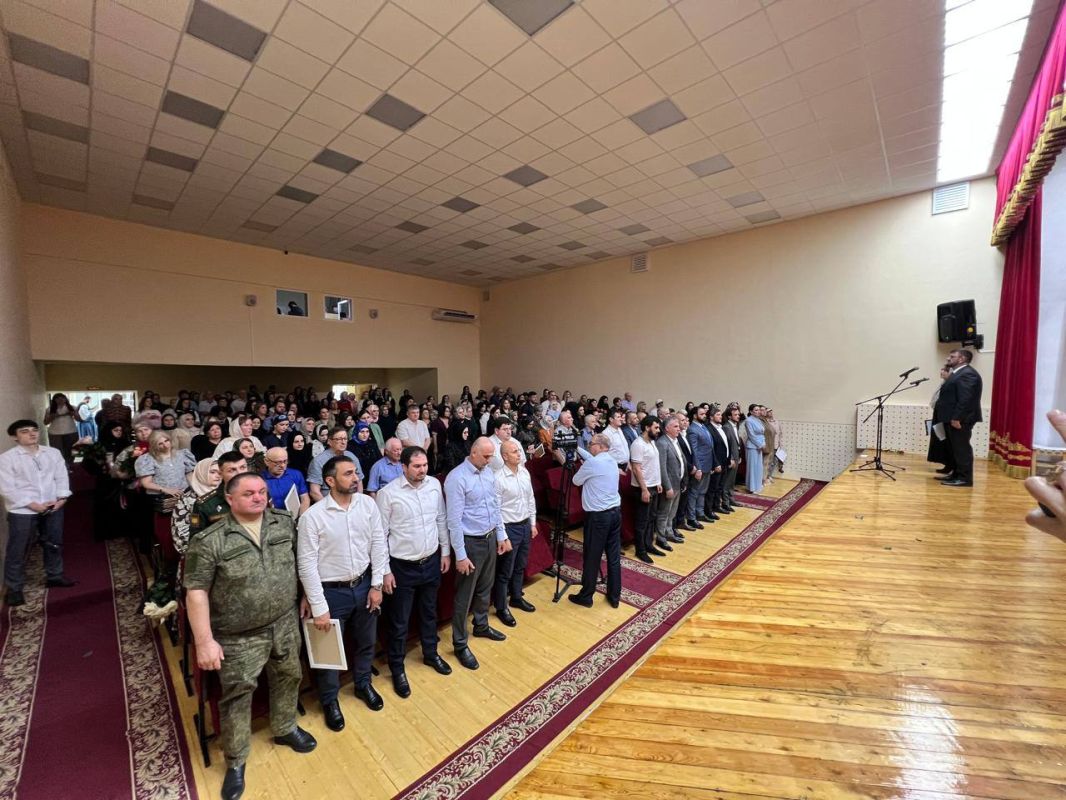 Минутой молчания почтили память медиков и бойцов, погибших в зоне СВО Минутой молчания почтили память медиков и бойцов, погибших в зоне СВО
