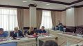На заседании, под председательством Чарака Чаракова также присутствовали заместитель Врио министра МЧС Дагестана Эльдар Атаев, члены Общественного совета при МЧС Республики Дагестан, а также руководители подведомственных...