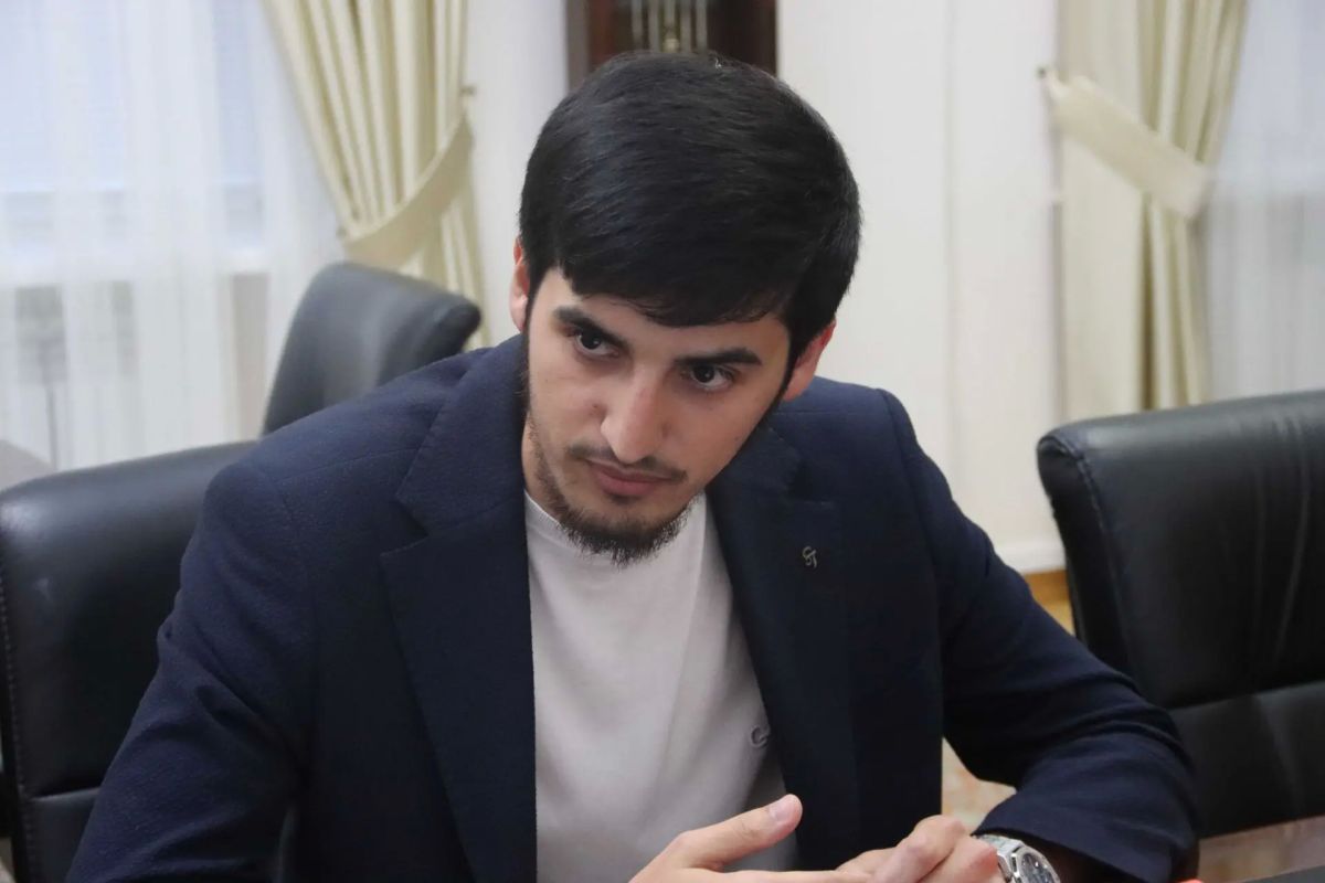 Темирлан Абуталимов провёл приём граждан Темирлан Абуталимов провёл приём граждан