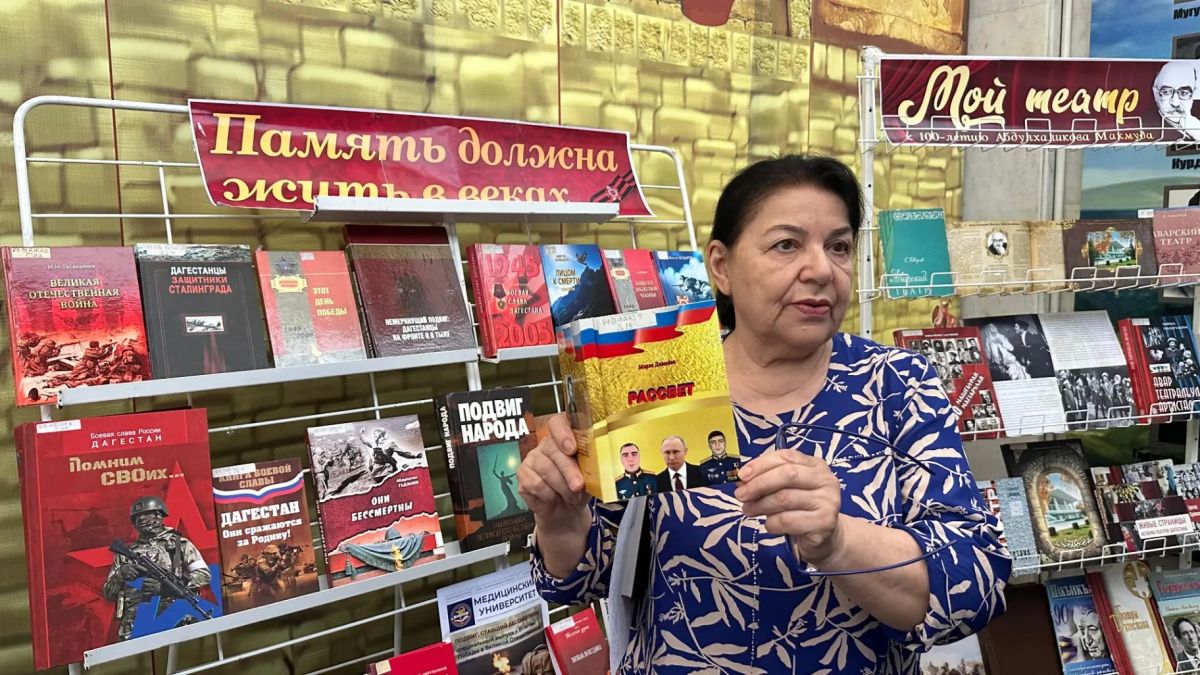 Знакомство с произведениями классиков Знакомство с произведениями классиков
