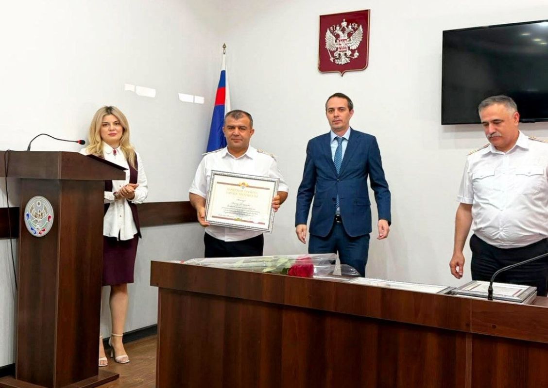 В Махачкале отметили День работника ГИБДД В Махачкале отметили День работника ГИБДД