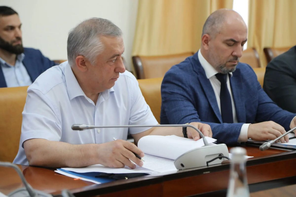 Магомед Рамазанов: «Все принятые обязательства перед жителями Дагестана должны быть выполнены в полном объеме» Магомед Рамазанов: «Все принятые обязательства перед жителями Дагестана должны быть выполнены в полном объеме»