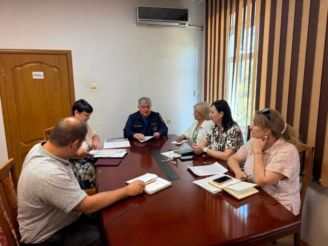 Специалисты отдела надзорной деятельности МЧС Дагестана проводят выездные плановые проверки Специалисты отдела надзорной деятельности МЧС Дагестана проводят выездные плановые проверки
