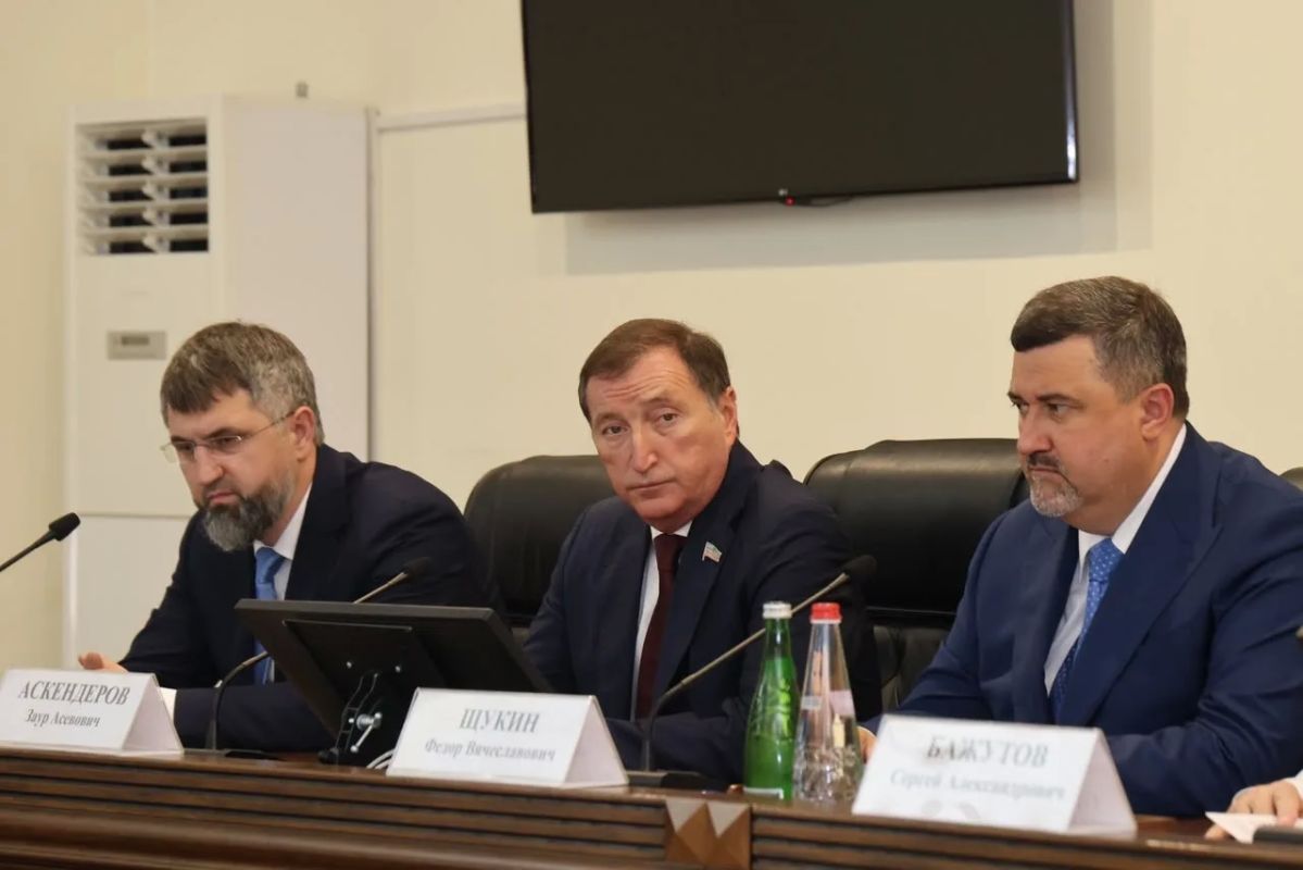 Магомед Рамазанов принял участие в представлении нового прокурора Дагестана Дениса Авдеева Магомед Рамазанов принял участие в представлении нового прокурора Дагестана Дениса Авдеева