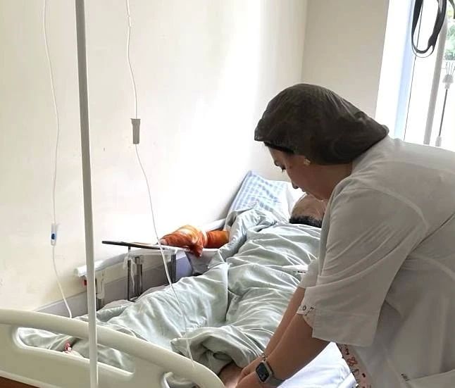 Пострадавшим при хлопке оказывают медицинскую помощь в Ожоговом центре Республиканской клинической больницы им. А.В. Вишневского