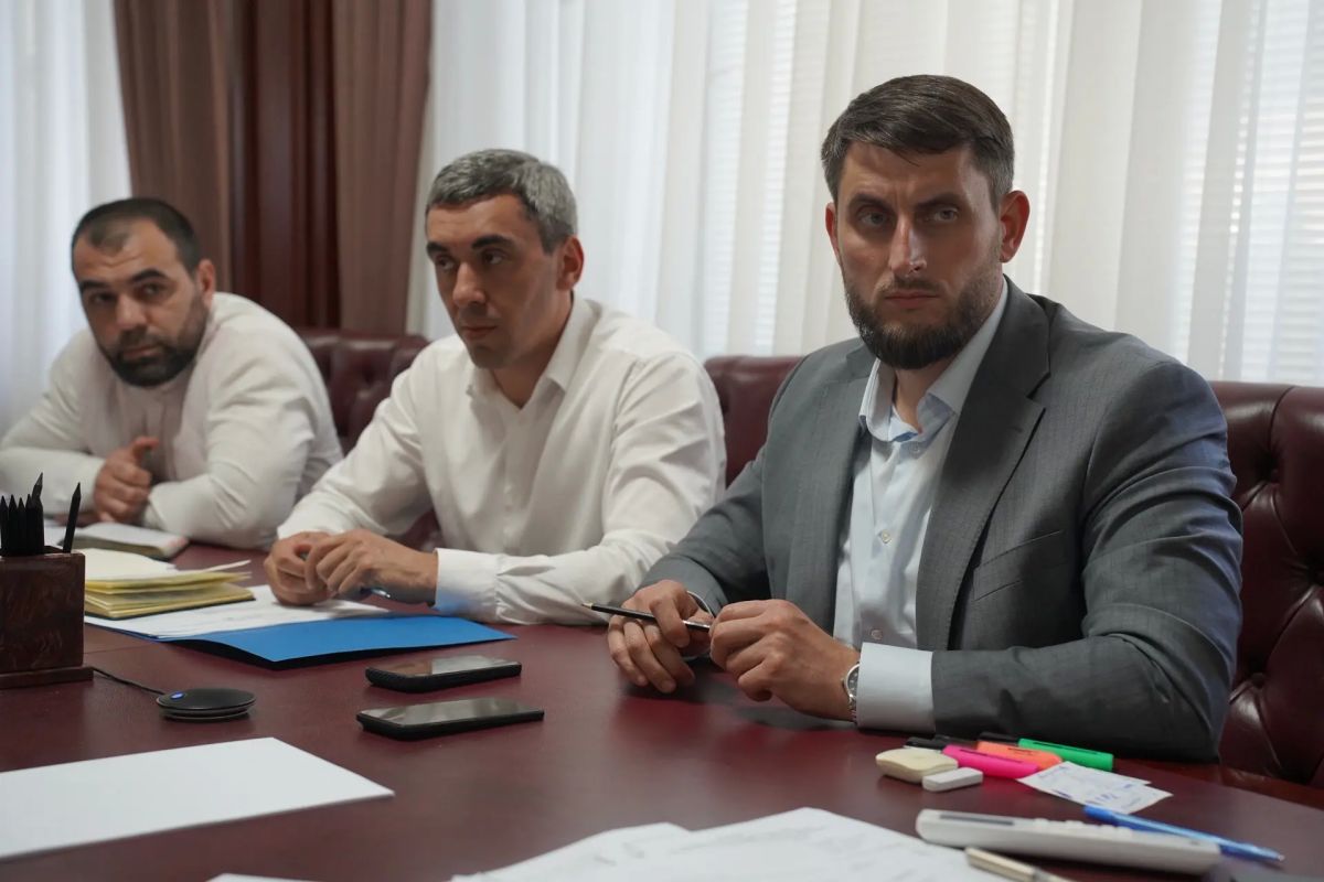 В Минимуществе обсудили вопросы передачи земельного участка под Верхним Рыбьим озером В Минимуществе обсудили вопросы передачи земельного участка под Верхним Рыбьим озером