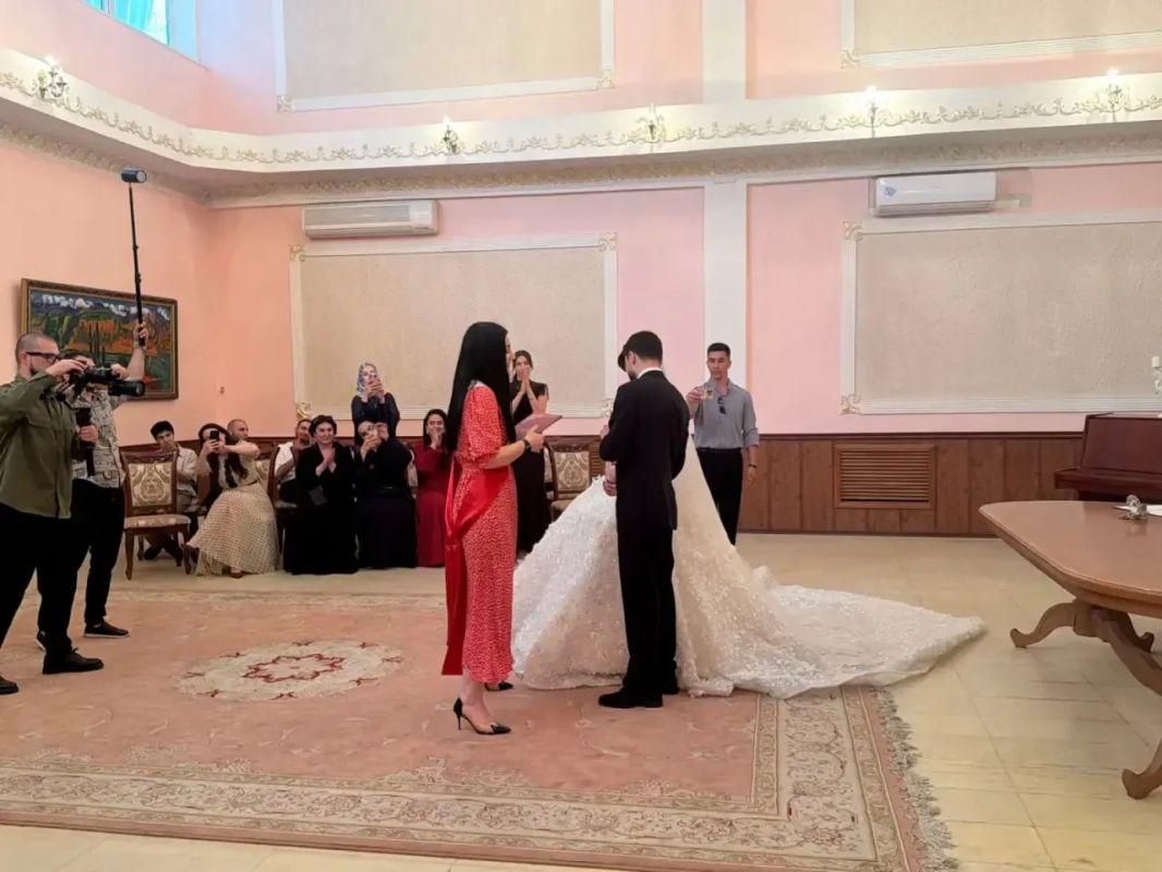 � ���� �����, ����� � �������� � ��������� �������� 27 ����� ������