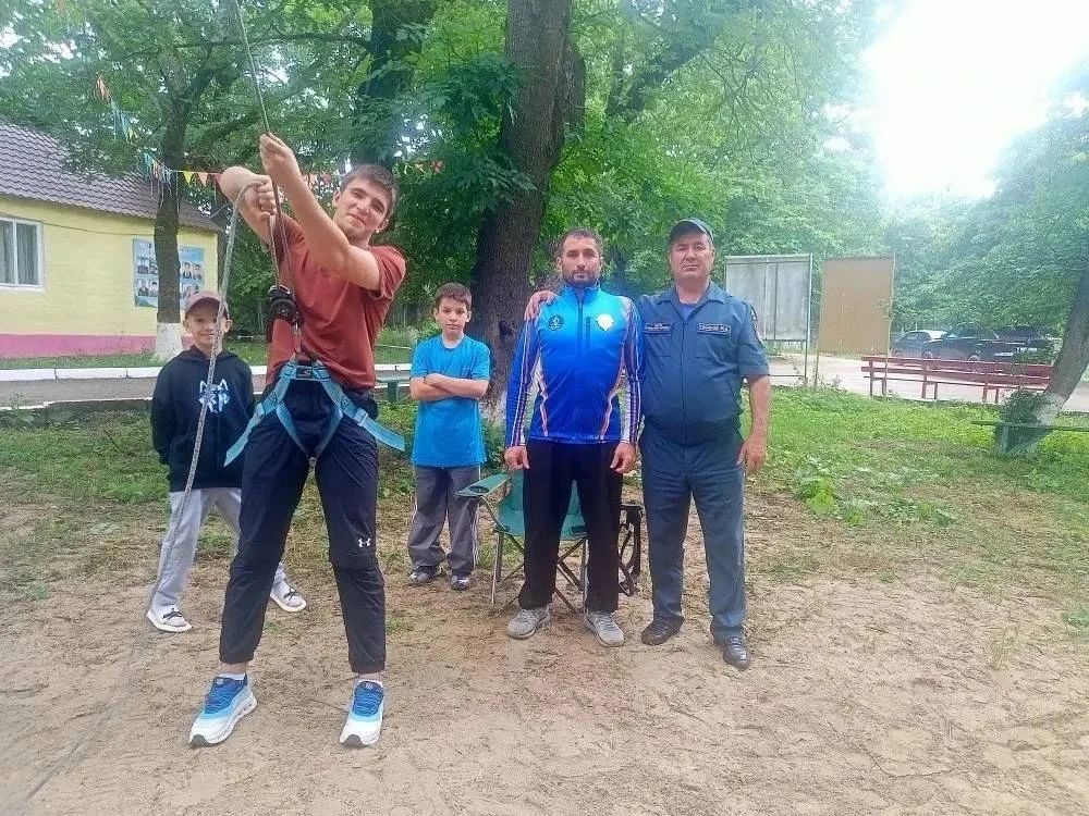 «Отраслевые каникулы»: каникулы, которые учат спасать жизни «Отраслевые каникулы»: каникулы, которые учат спасать жизни