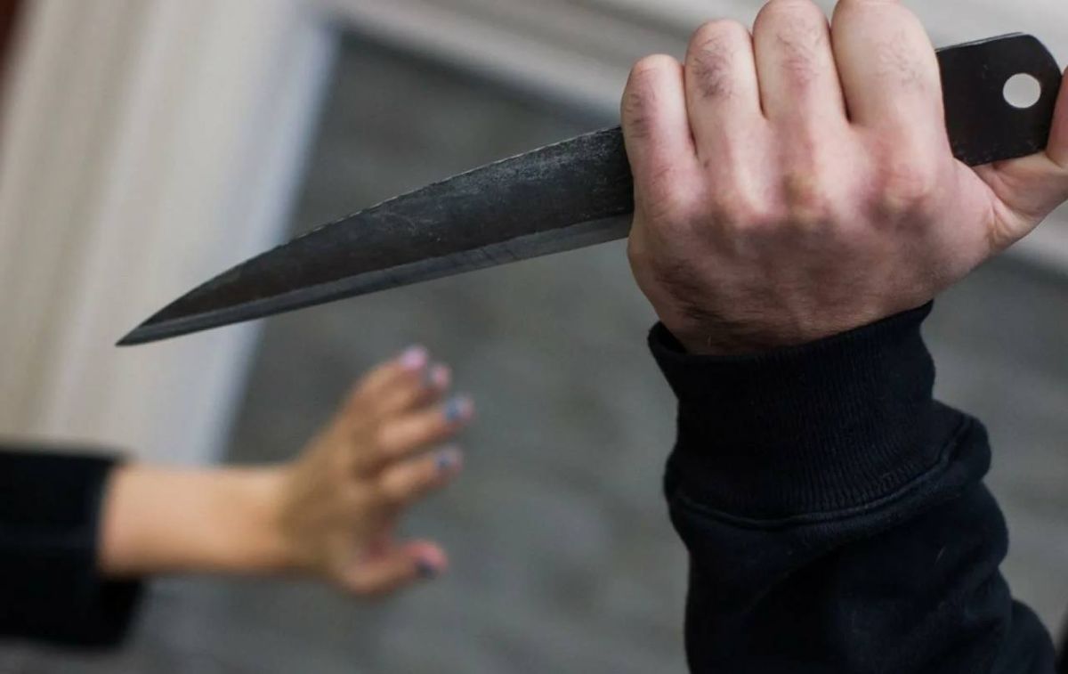 Мужчина пытался расправиться с матерью в Новолакском районе