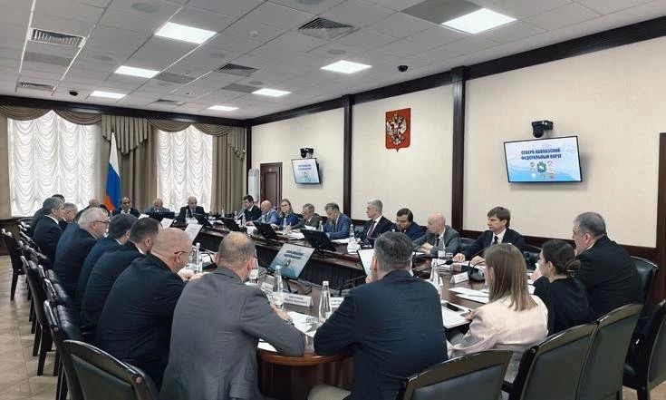 В Пятигорске врио министра по национальной политике и делам религий РД, Герой России Темирлан Абуталимов принял участие в окружном семинар-совещании, посвященном итогам работы и задачам органов исполнительной власти по... В Пятигорске врио министра по национальной политике и делам религий РД, Герой России Темирлан Абуталимов принял участие в окружном семинар-совещании, посвященном итогам работы и задачам органов исполнительной власти по...