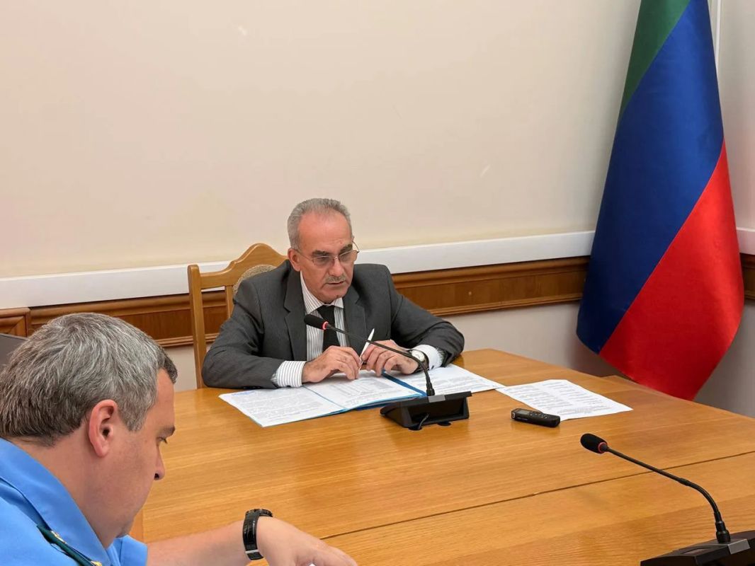 В Дагестане планируют оградить железнодорожные пути для защиты скота от наездов В Дагестане планируют оградить железнодорожные пути для защиты скота от наездов