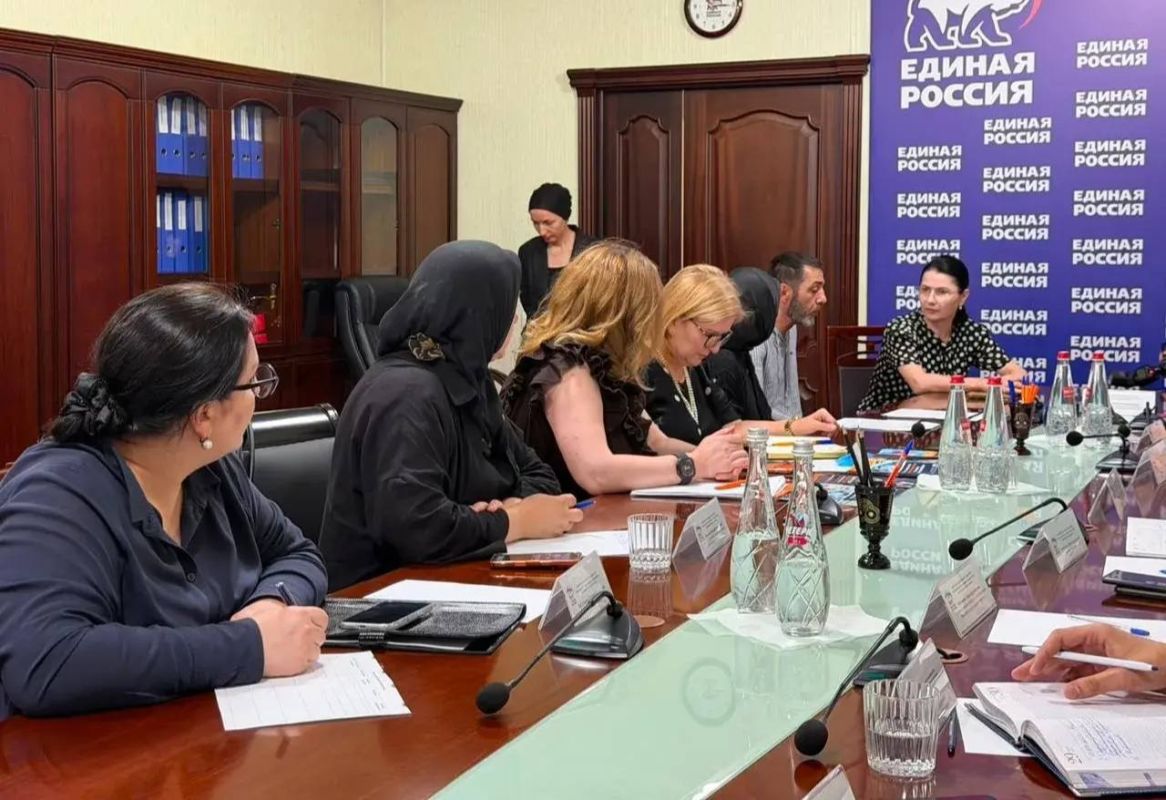 Депутаты Народного Собрания рассмотрели обращения участников СВО и членов их семей Депутаты Народного Собрания рассмотрели обращения участников СВО и членов их семей