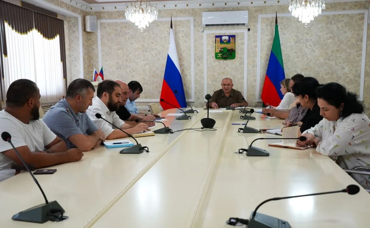 В Хасавюрте состоялось заседание рабочей группы по вопросам привлечения граждан к прохождению военной службы по контракту