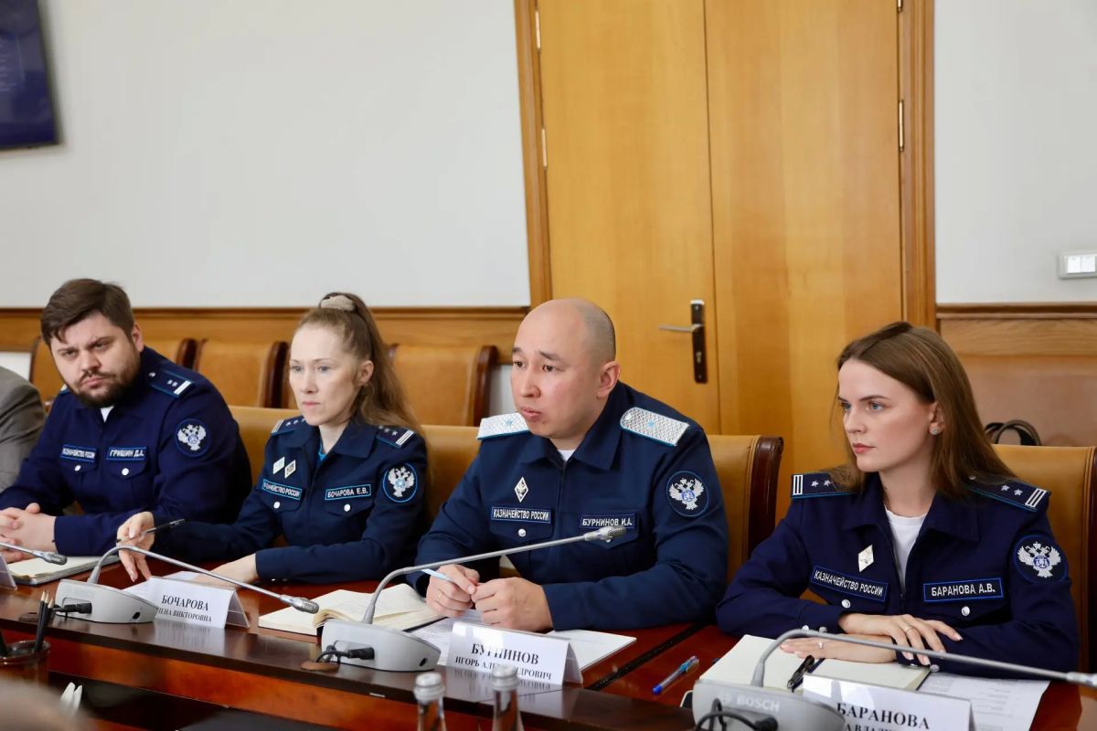 В Дагестан прибыла контрольная комиссия Федерального казначейства В Дагестан прибыла контрольная комиссия Федерального казначейства