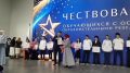 Школьников 100-бальников ЕГЭ наградил также Председатель правительства Дагестана Магомед Рамазанов