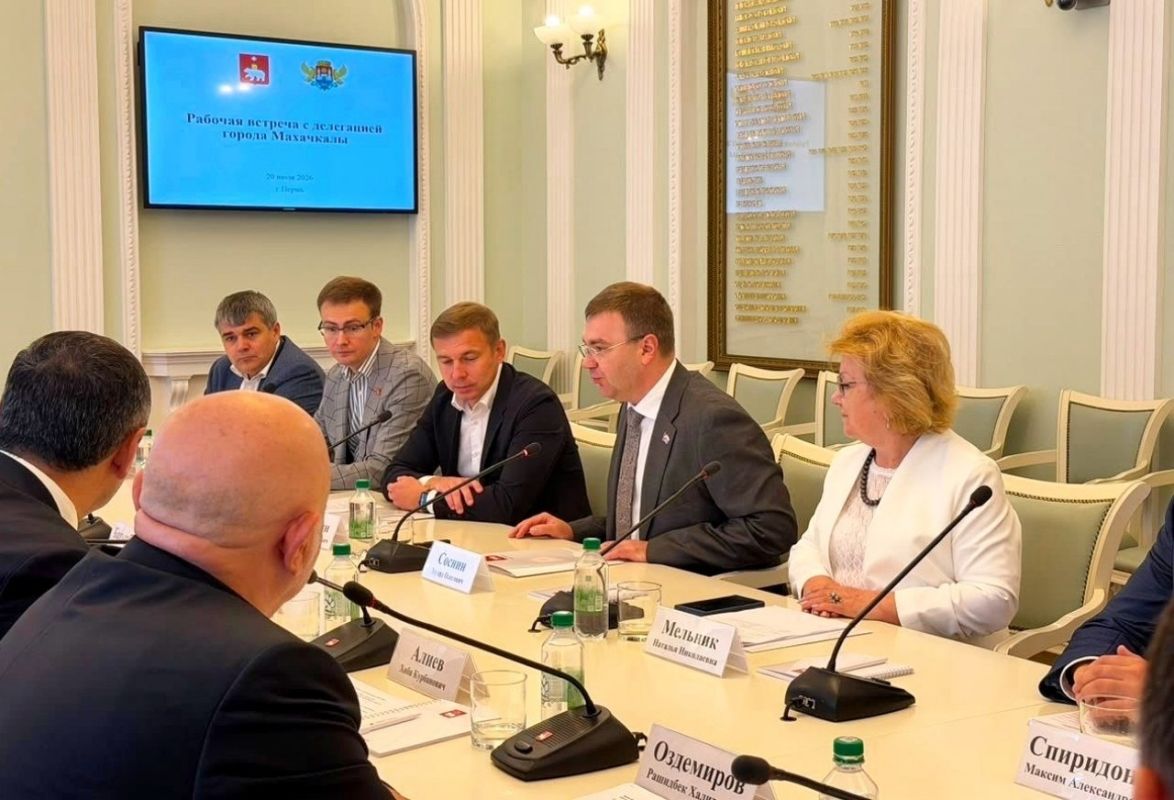 Делегация Махачкалы с рабочей командировкой в Перми Делегация Махачкалы с рабочей командировкой в Перми
