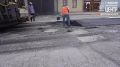 В Хасавюрте на улице Аскерханова ведутся работы по укладке асфальта