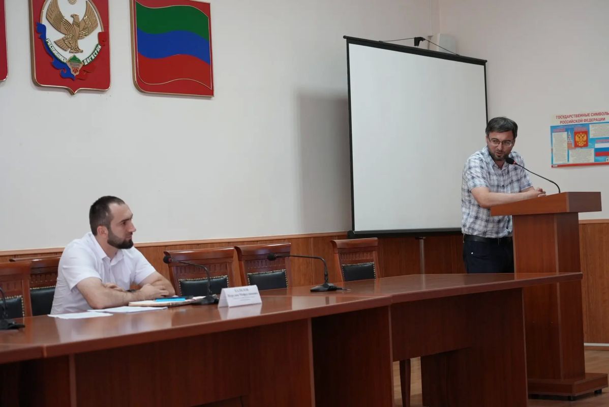 В администрации Каспийска состоялось заседание Антинаркотической комиссии под председательством заместителя главы города Нурудина Халилова В администрации Каспийска состоялось заседание Антинаркотической комиссии под председательством заместителя главы города Нурудина Халилова