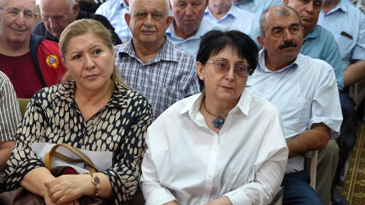 Пленум ветеранов Дагестана обсудил защиту прав пожилых людей Пленум ветеранов Дагестана обсудил защиту прав пожилых людей