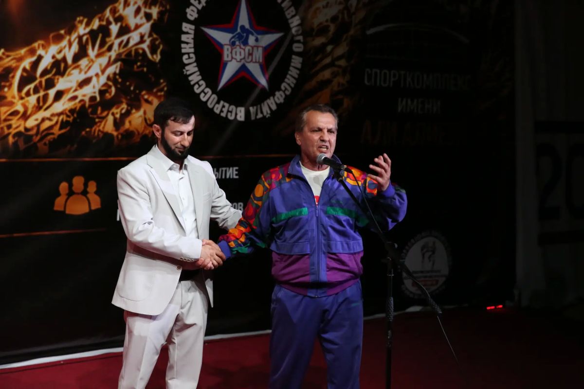 Каспийск принял чемпионат и первенство мира по спортивному миксфайту Каспийск принял чемпионат и первенство мира по спортивному миксфайту