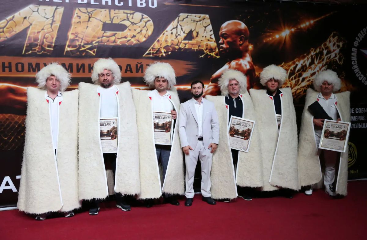 Каспийск принял чемпионат и первенство мира по спортивному миксфайту Каспийск принял чемпионат и первенство мира по спортивному миксфайту