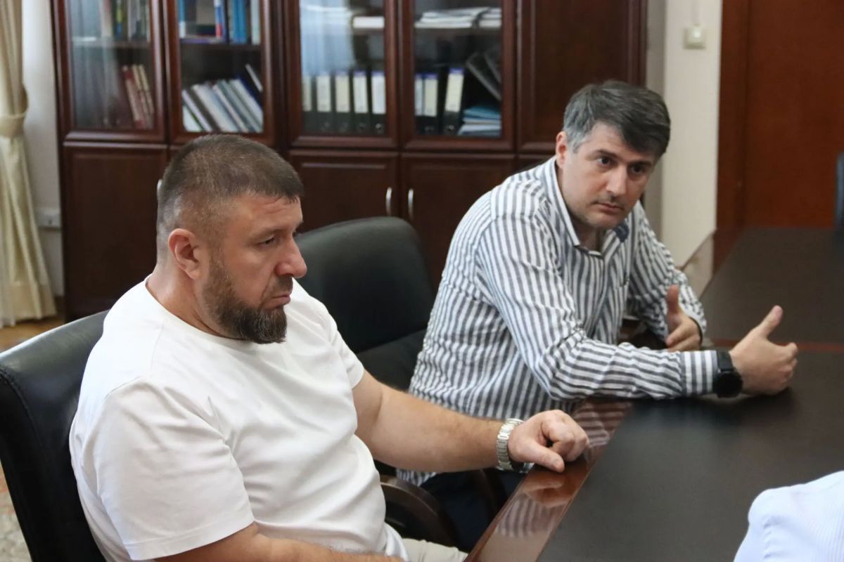 Темирлан Абуталимов провёл личный приём граждан Темирлан Абуталимов провёл личный приём граждан