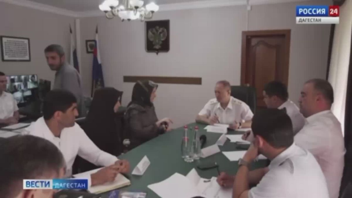 Прокурор Дагестана Денис Авдеев провёл личный приём граждан в Дербенте