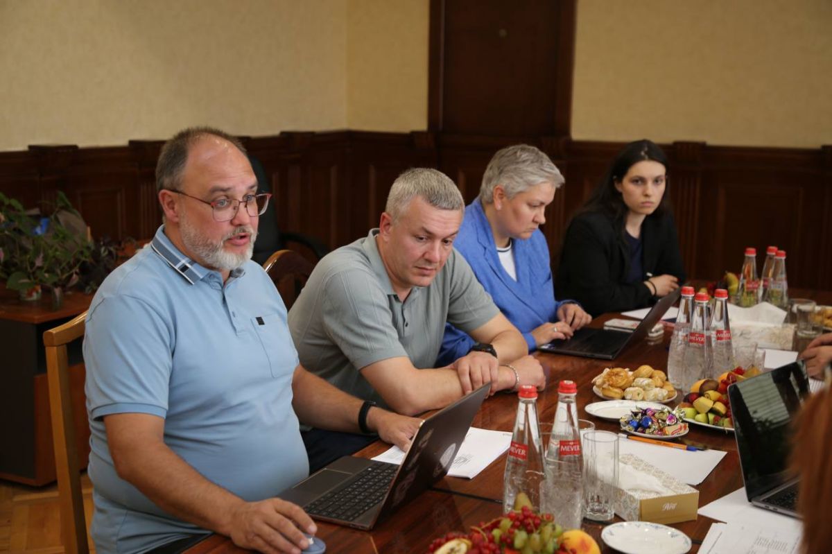 В Минэкономразвития Дагестана обсудили реализацию «дорожной карты» по повышению качества жизни В Минэкономразвития Дагестана обсудили реализацию «дорожной карты» по повышению качества жизни