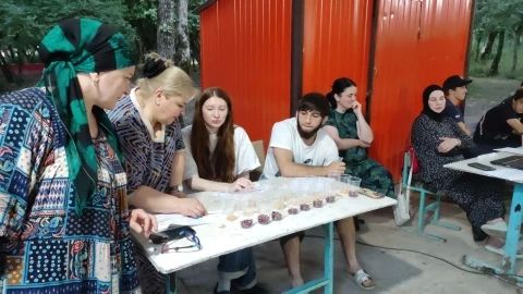 «А НУКА, ДЕВОЧКИ!»: ПРАЗДНИК ТАЛАНТОВ И ДРУЖБЫ В ЛАГЕРЕ «ОРЛЁНОК» «А НУКА, ДЕВОЧКИ!»: ПРАЗДНИК ТАЛАНТОВ И ДРУЖБЫ В ЛАГЕРЕ «ОРЛЁНОК»