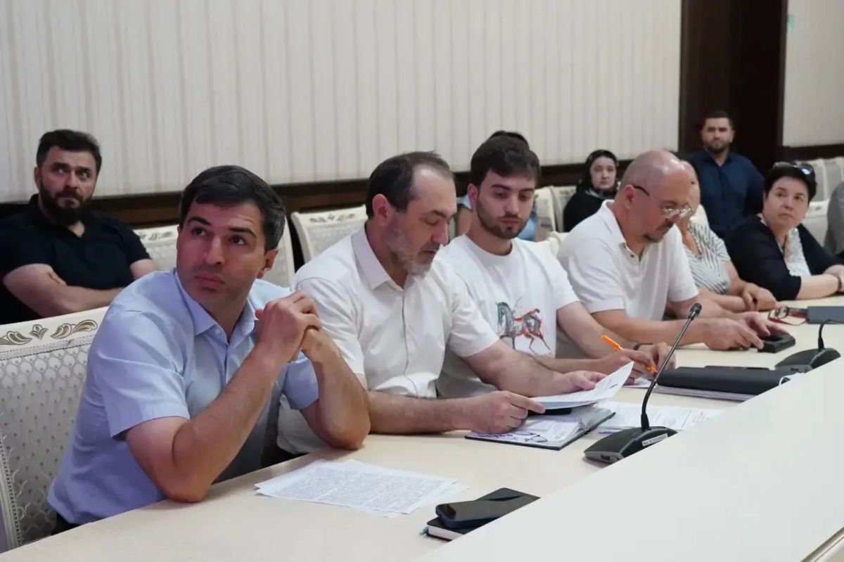 11 августа в администрации Дербента под председательством и.о. начальника Управления архитектуры и градостроительства администрации города Муталиба Новрузова состоялись публичные слушания по вопросу предоставления разрешения... 11 августа в администрации Дербента под председательством и.о. начальника Управления архитектуры и градостроительства администрации города Муталиба Новрузова состоялись публичные слушания по вопросу предоставления разрешения...