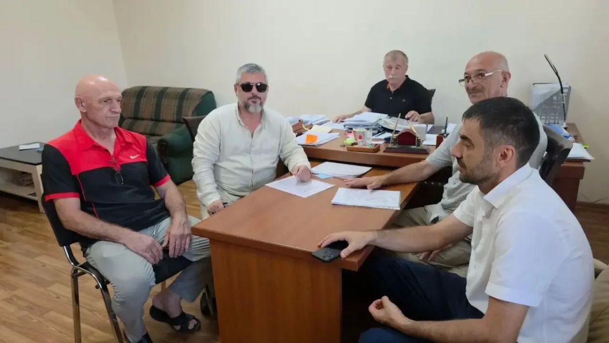 В Каспийске проверили объекты спорта на антитеррористическую защищённость В Каспийске проверили объекты спорта на антитеррористическую защищённость