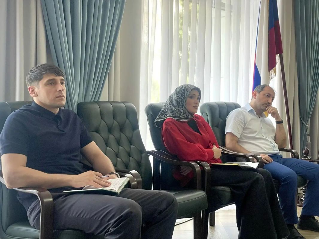 В Дагестане усилят помощь сурдологов людям с потерей слуха В Дагестане усилят помощь сурдологов людям с потерей слуха