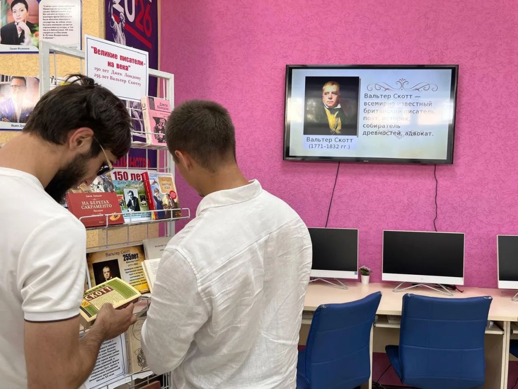 Великие писатели на века. В Центральной библиотеке им. Ф. Алиевой прошла встреча, посвященная двум знаковым юбилеям: 255-летию Вальтера Скотта и 150-летию Джека Лондона Великие писатели на века. В Центральной библиотеке им. Ф. Алиевой прошла встреча, посвященная двум знаковым юбилеям: 255-летию Вальтера Скотта и 150-летию Джека Лондона