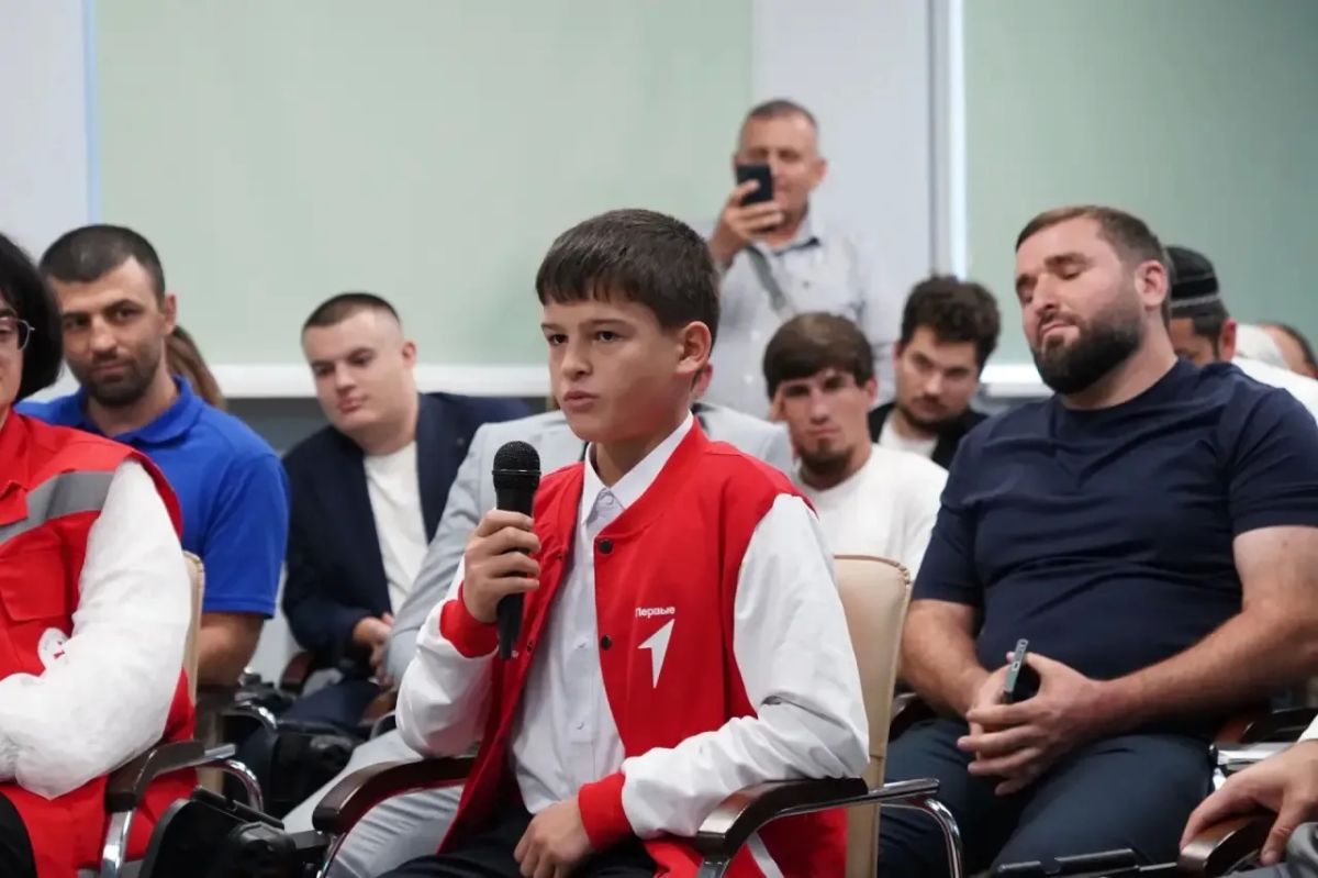 В Дагестане отметили волонтёров, оказавших помощь в ликвидации последствий паводков В Дагестане отметили волонтёров, оказавших помощь в ликвидации последствий паводков