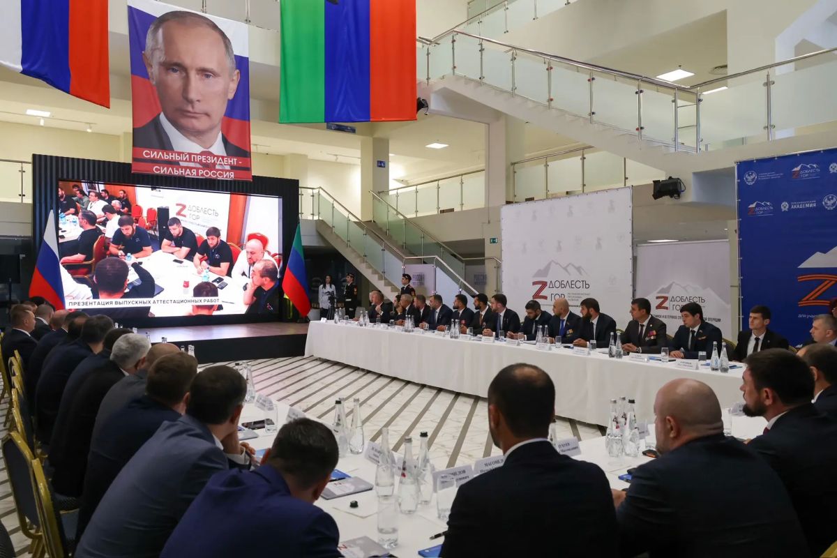 Дагестан накануне с рабочей поездкой посетил первый заместитель Руководителя Администрации Президента РФ Сергей Кириенко Дагестан накануне с рабочей поездкой посетил первый заместитель Руководителя Администрации Президента РФ Сергей Кириенко